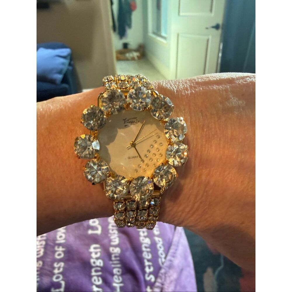 Vivani Sparkly Rhinestone Bracelet Watch Gold Tone New‎ Battery
